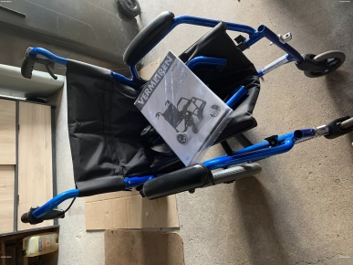 Chaise roulante Chaise roulante