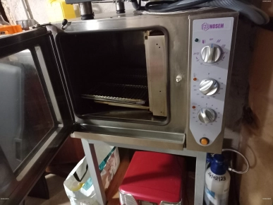 Four professionnel Four professionnel