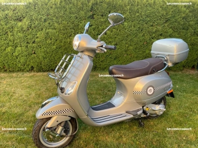 Vespa LX 50 Touring Vespa LX 50 Touring