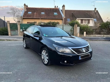 RENAULT LatitudeBerline 2.0 dCi 16V 173 cv Boîte auto RENAULT LatitudeBerline 2.0 dCi 16V 173 cv Boîte auto