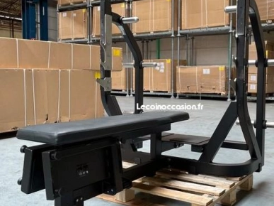 Musculation | Olympic Flat Bench / Banc développé couché Pure Strength Technogym PG07 Occasion