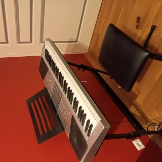 Vends piano électrique Vends piano électrique