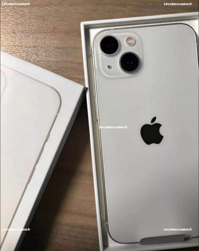 iPhone 13 blanc (avec boîte et accessoires)