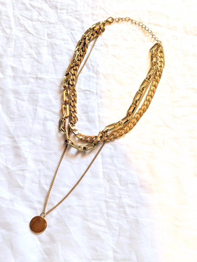 Collier Pendentif Triple Chaînes Maillons Médaillon Rond Bijou