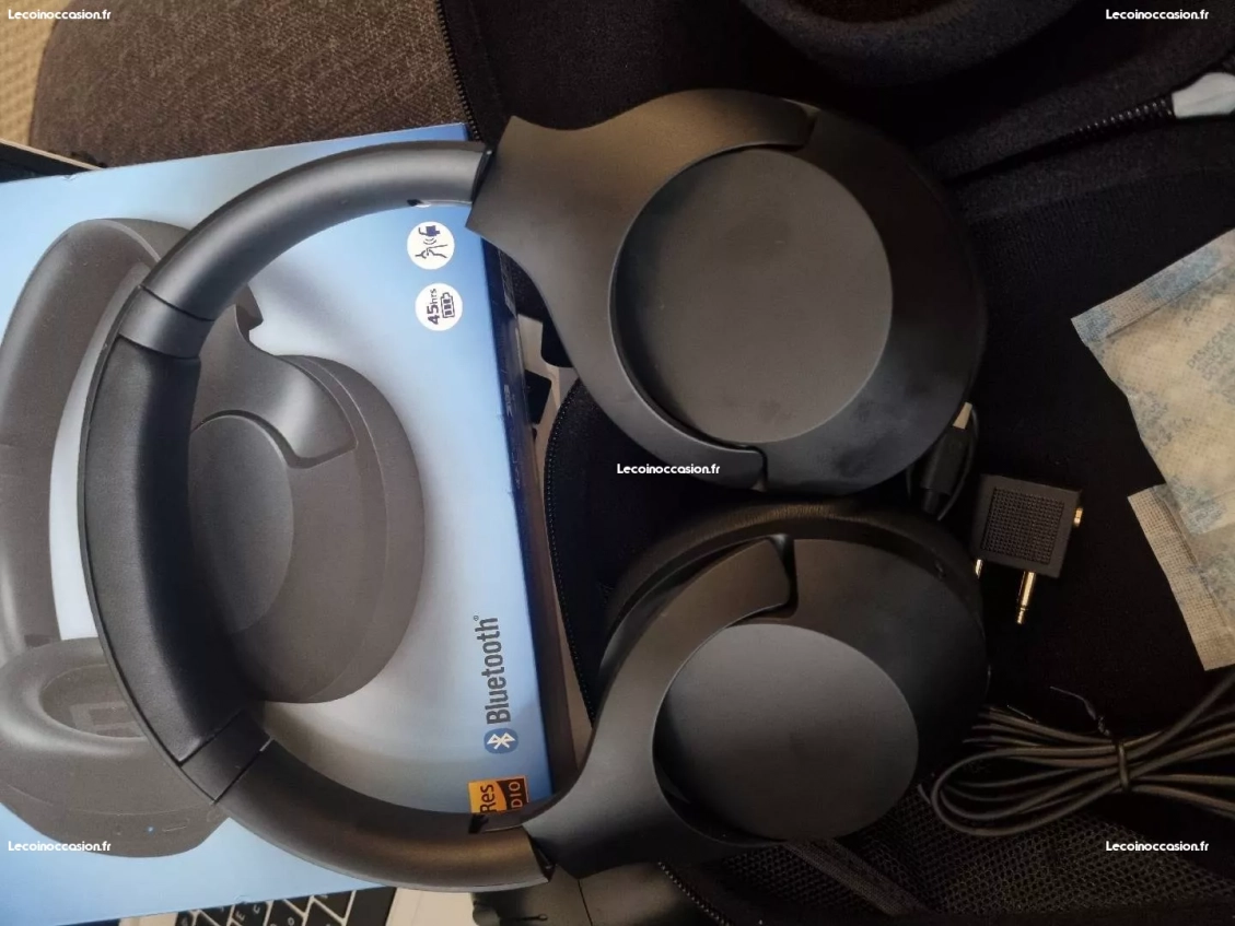 Philips wireless noise canceling headphone