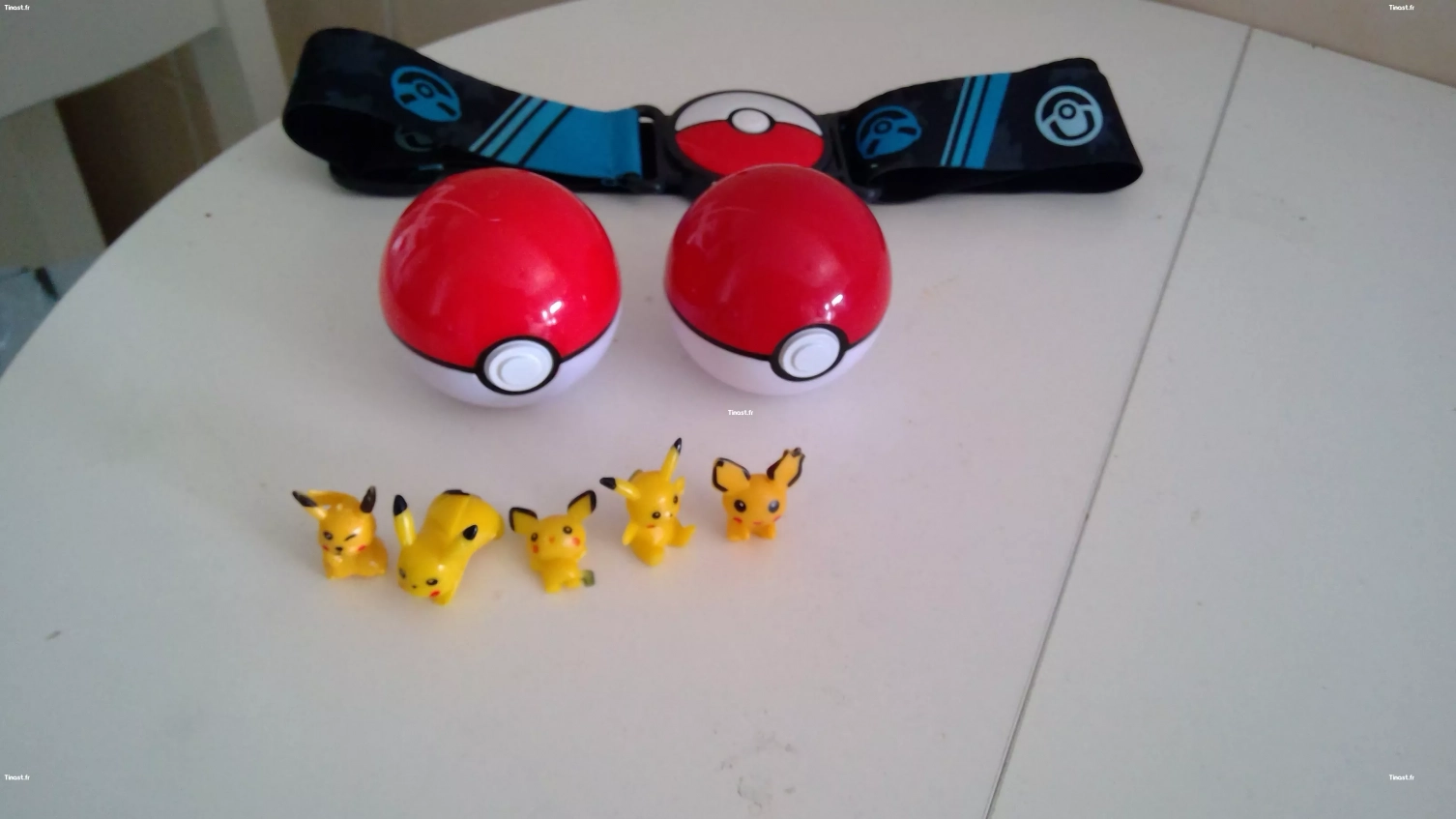 CEINTURE POKEBALL + MINI FIGURINES
