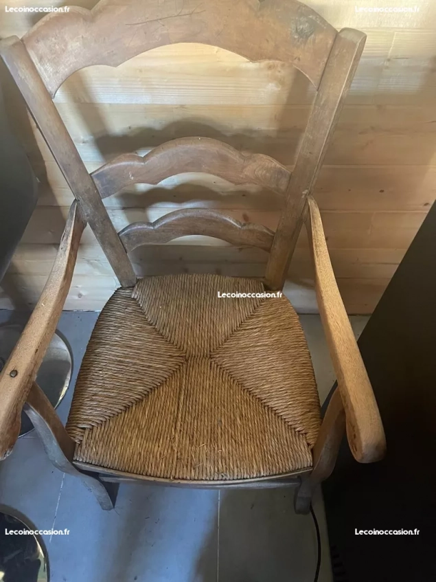 lot chaises en bois