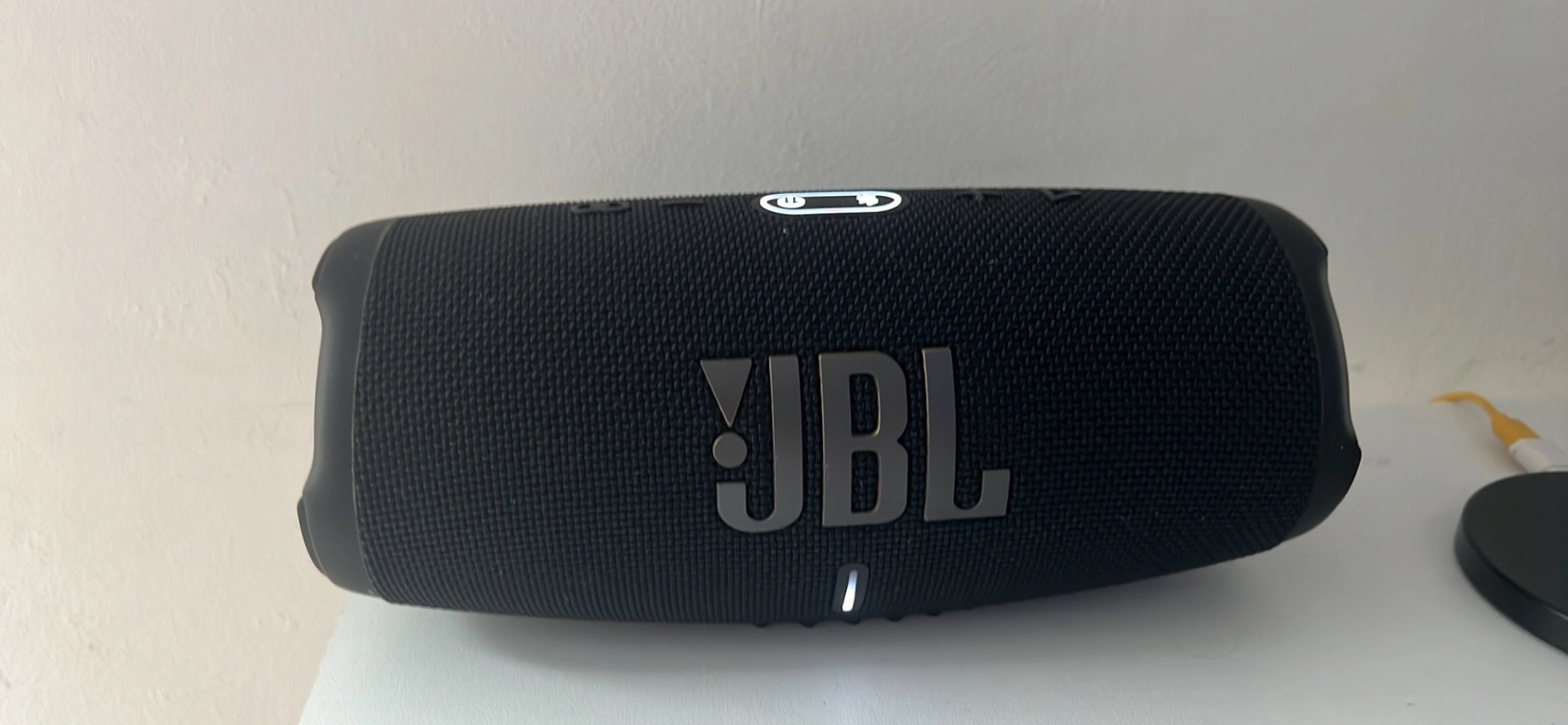 jbl charge 5 édition limite tomorow land