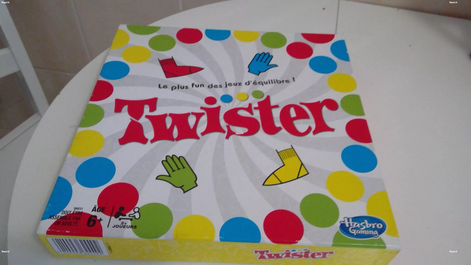 TWISTER hasbro gaming