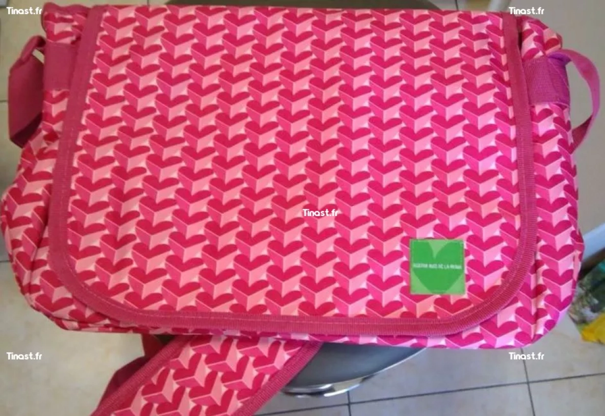 9€ SAC BANDOUILIERE AGATHA RUIZ DE LA PRADA