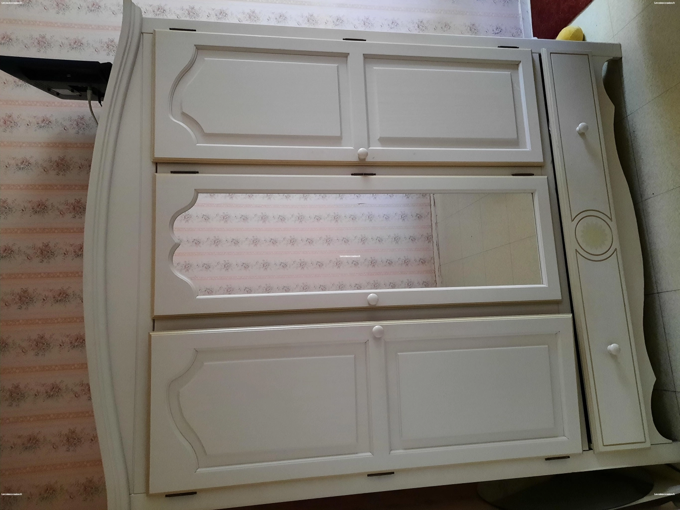 Armoire blanche très bon état