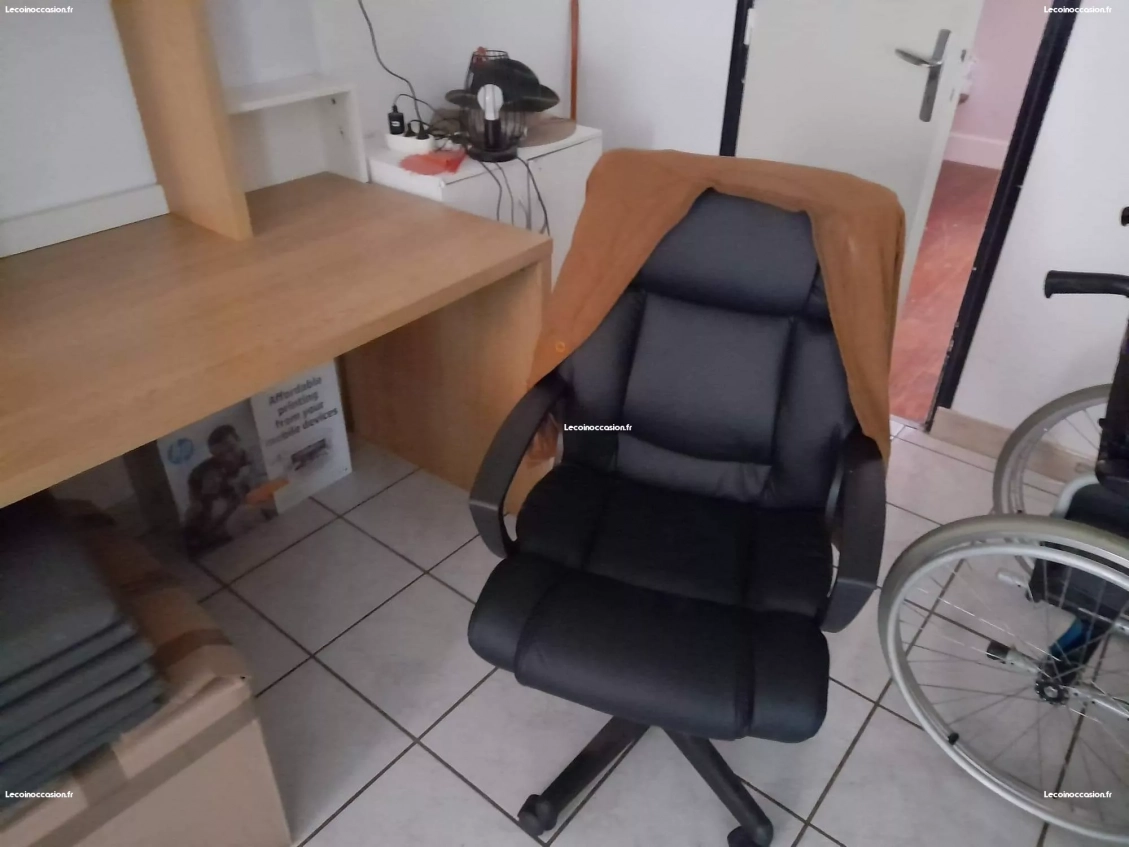 Bureau et chaise