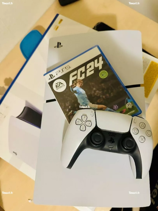 ps5 standard + 1 manette + fifa 24