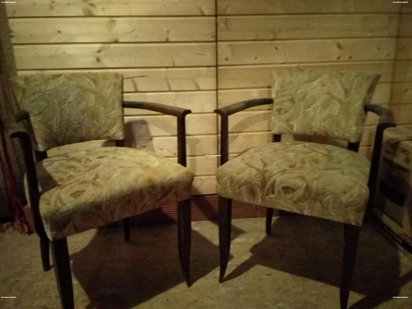 Ventes de 2 fauteuils anciens