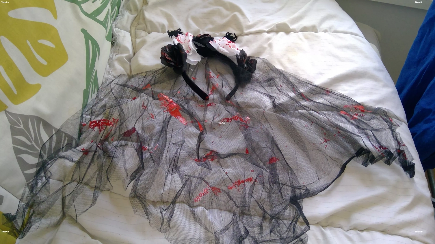 6€ Serre tête voile bloody