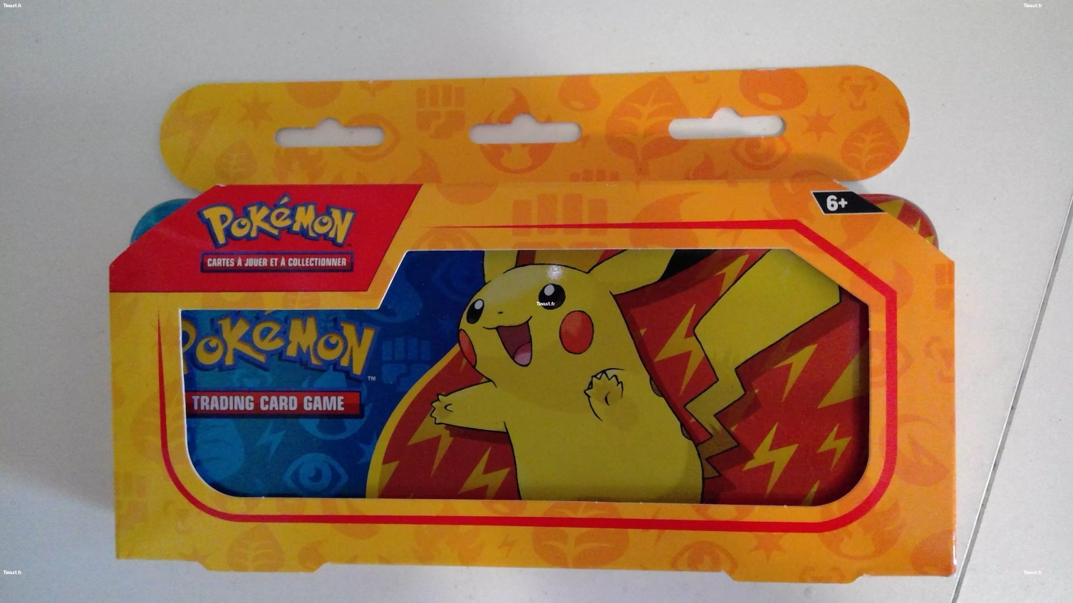 13€ Plumier Pikatchu + cartes (Pokemon Company)