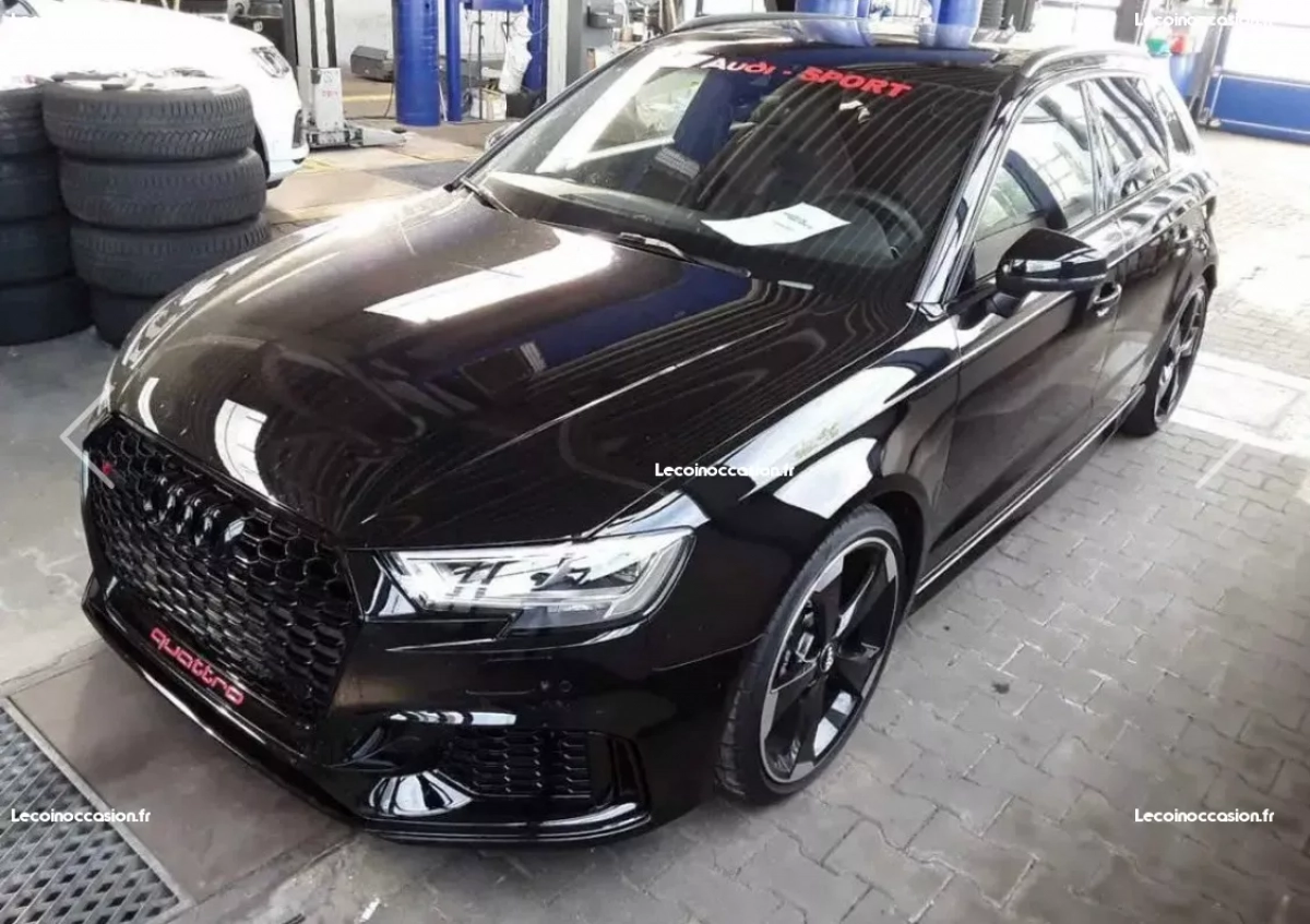 Audi RS3 noir