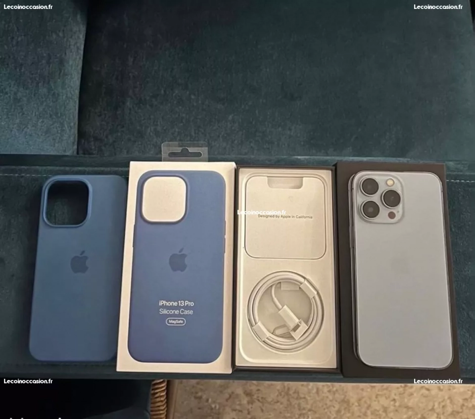 iPhone 13 Pro bleu avec boîte et accessoires