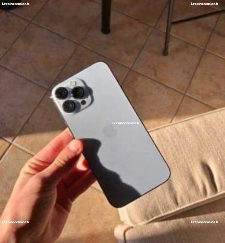 iPhone 13 Pro Max bleu alpin avec boîte (+ accessoires)