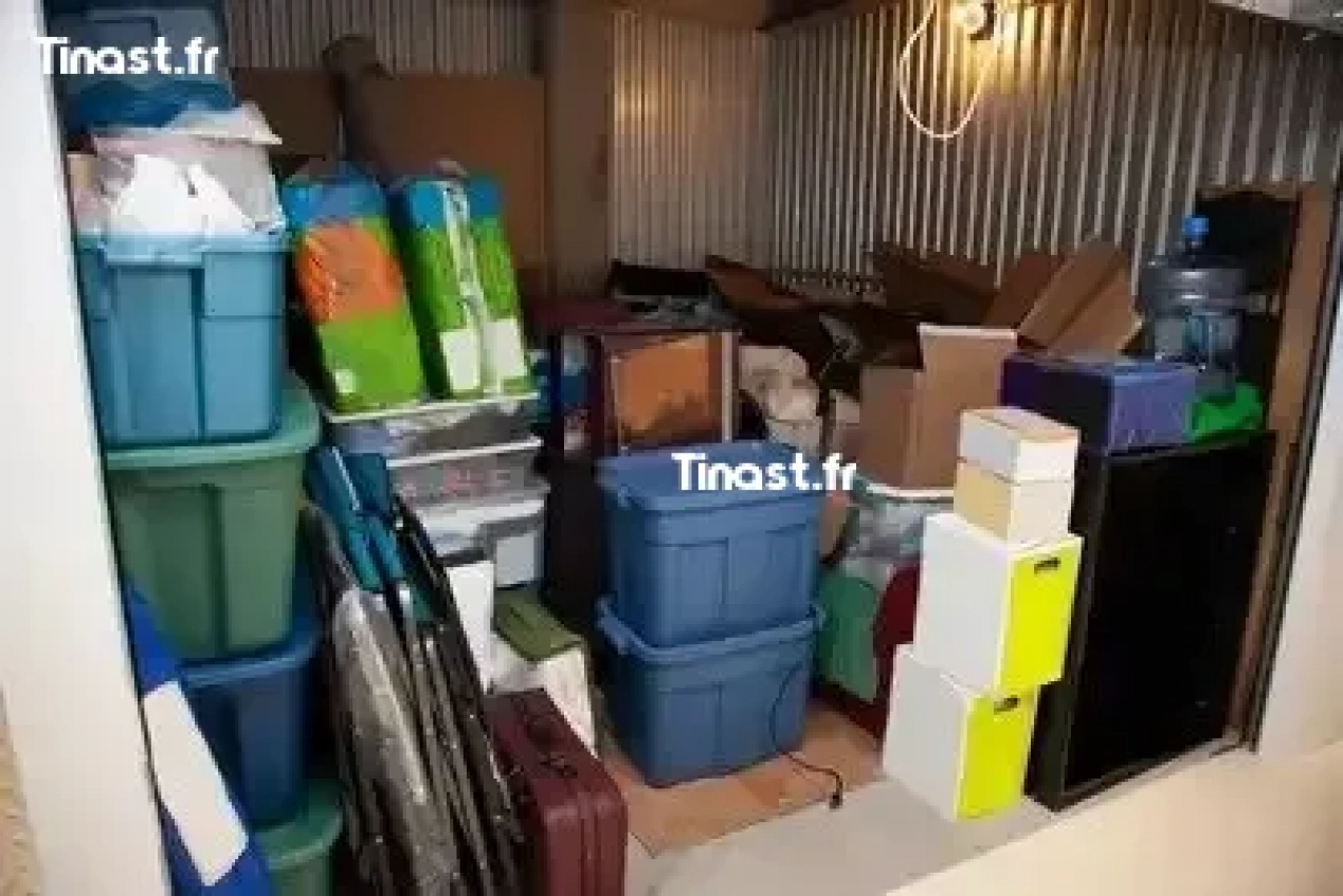 GARAGE / GARDE-MEUBLE