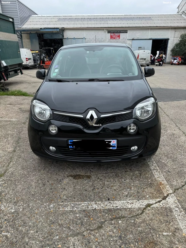 Renault Twingo en très bon état avec boîte automatique