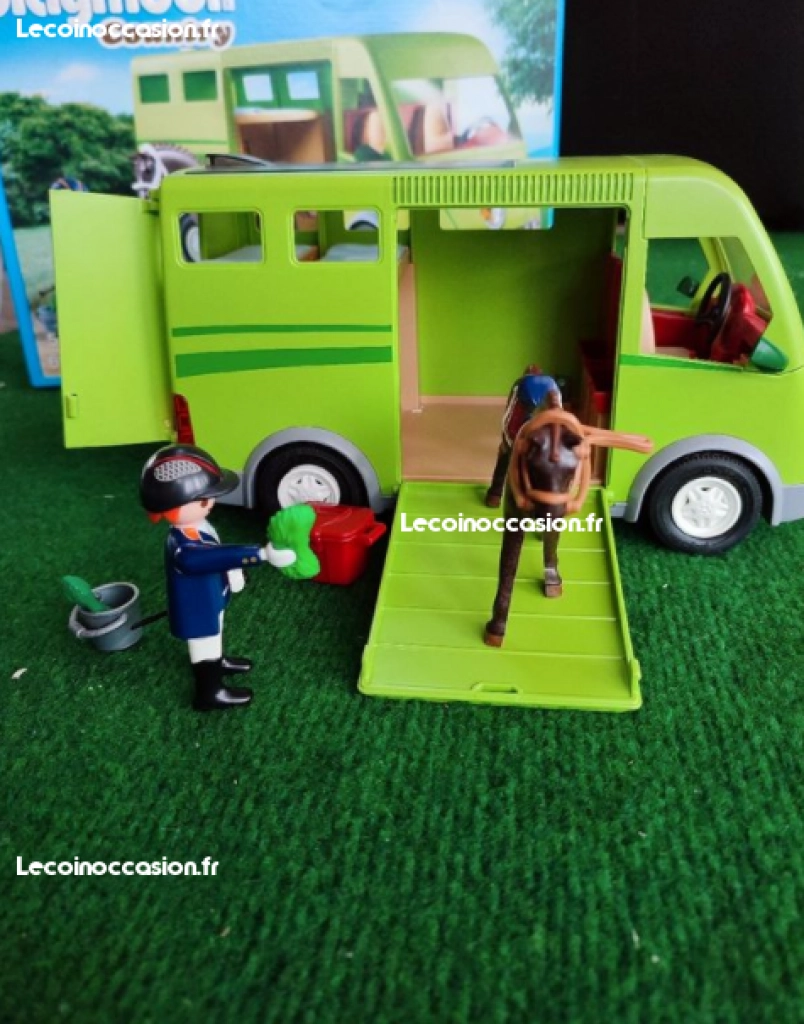 Playmobil 6928 Van pour chevaux et cavalier